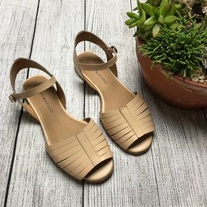 Lucky Brand Tan Sandals Size 6